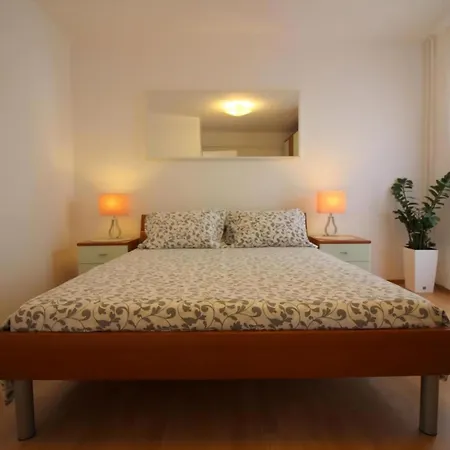 Sabina, 2 Schlafzimmer, Am Waldrand * Porec