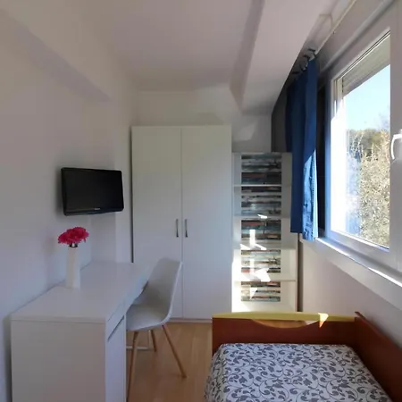 Apartment Sabina, 2 Schlafzimmer, Am Waldrand