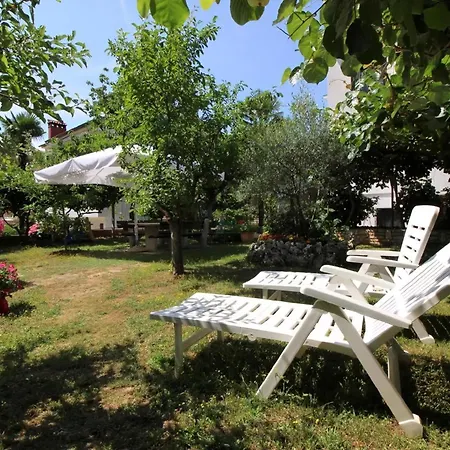 Apartment Sabina, 2 Schlafzimmer, Am Waldrand Porec