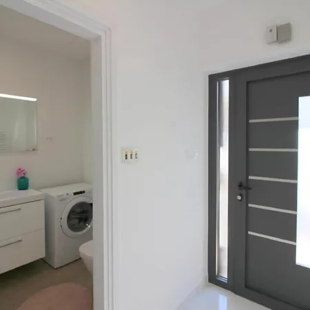 Sabina A4 Apartment *